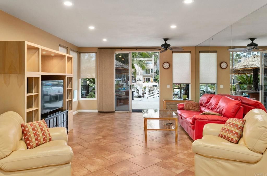 4617 PARK DR, Carlsbad, CA 92008 — photo 2