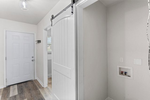 1204 Elmwood Street, Gainesville, TX 76240