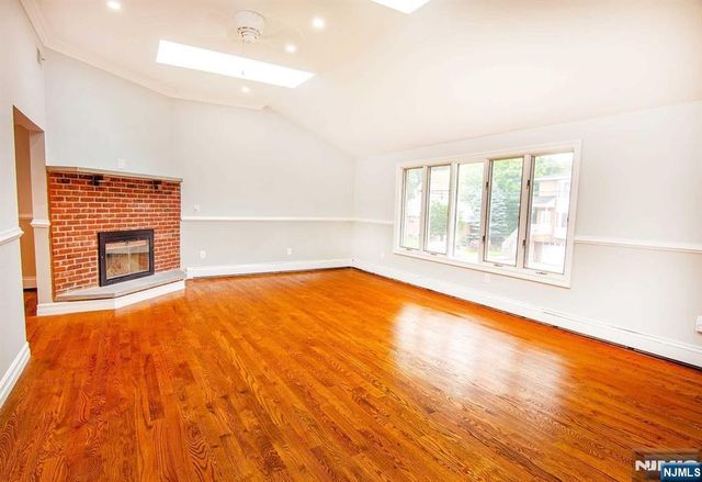 265 4th Street, Palisades Park, NJ 07650