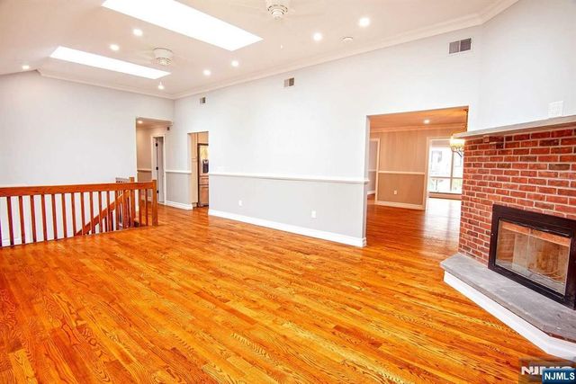265 4th Street, Palisades Park, NJ 07650
