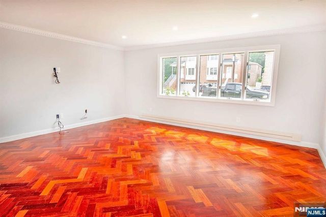 265 4th Street, Palisades Park, NJ 07650