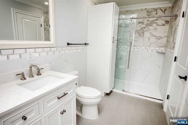265 4th Street, Palisades Park, NJ 07650