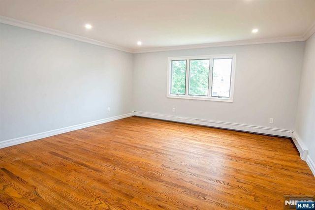 265 4th Street, Palisades Park, NJ 07650