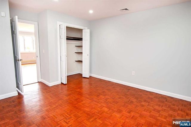 265 4th Street, Palisades Park, NJ 07650