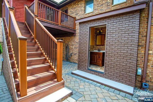 265 4th Street, Palisades Park, NJ 07650