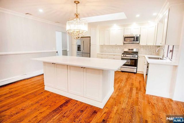 265 4th Street, Palisades Park, NJ 07650