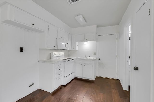 25403 Glen Loch Drive, Spring, TX 77380