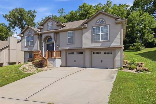 414 Fairway Road, Belton, MO 64012
