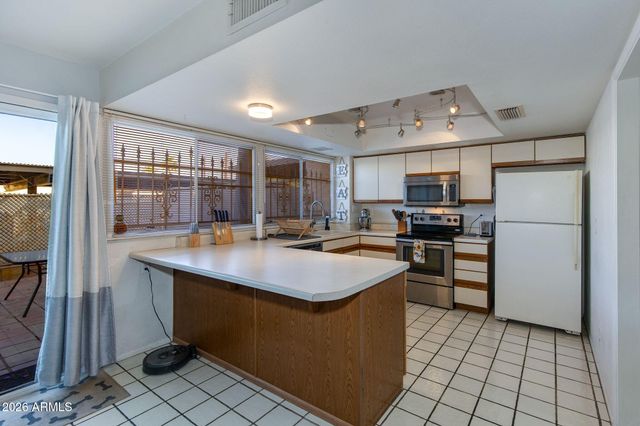 2726 N 60TH Street, Scottsdale, AZ 85257