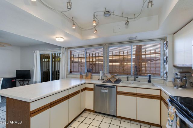 2726 N 60TH Street, Scottsdale, AZ 85257
