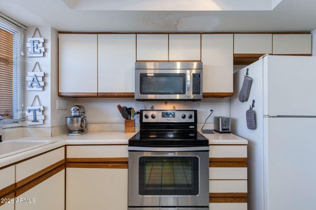2726 N 60TH Street, Scottsdale, AZ 85257