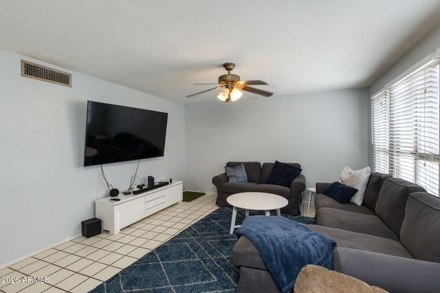 2726 N 60TH Street, Scottsdale, AZ 85257