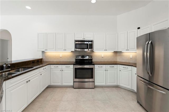 410 17th ST SW, Naples, FL 34117