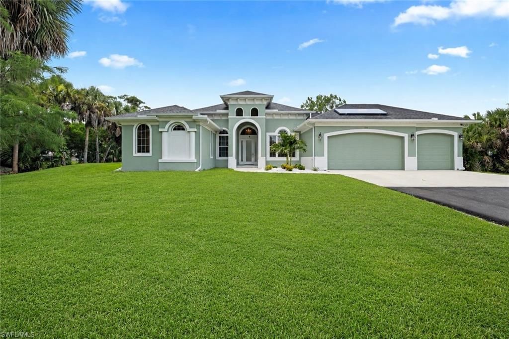 410 17th ST SW, Naples, FL 34117