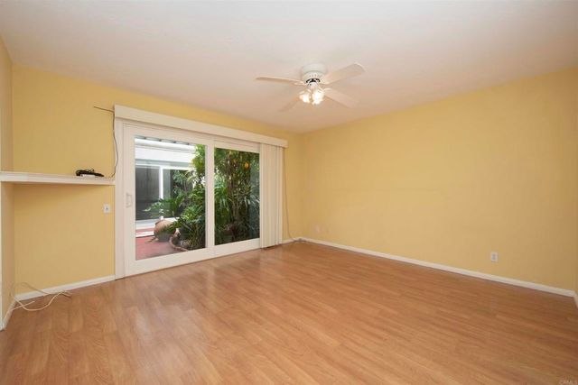 3621 Vista Campana S 16, Oceanside, CA 92057