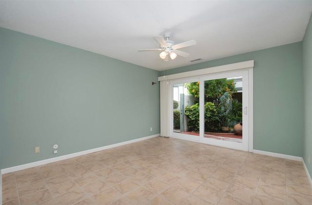 3621 Vista Campana S 16, Oceanside, CA 92057