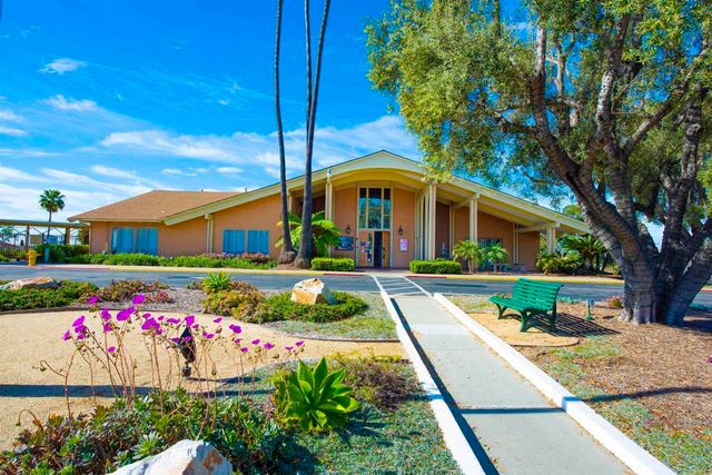 3621 Vista Campana S 16, Oceanside, CA 92057