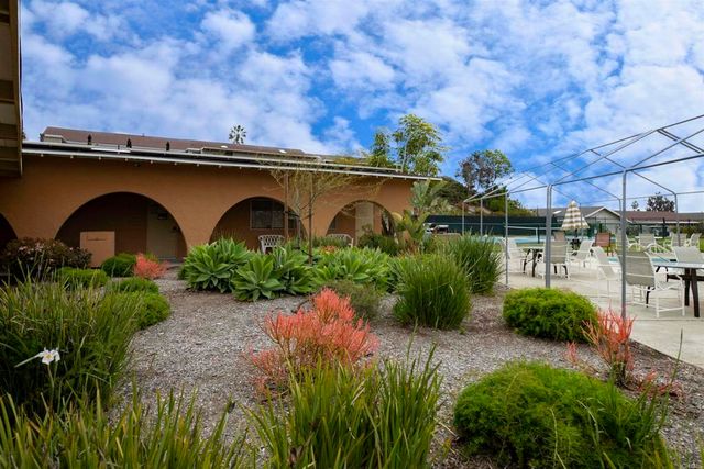 3621 Vista Campana S 16, Oceanside, CA 92057