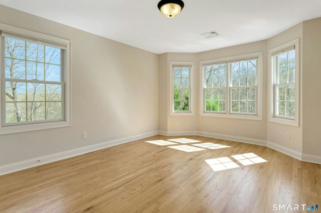 6 Hoseye Coach Road, Newtown, CT 06482