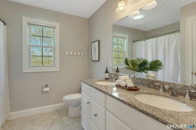 6 Hoseye Coach Road, Newtown, CT 06482