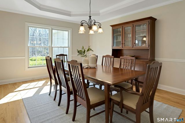 6 Hoseye Coach Road, Newtown, CT 06482