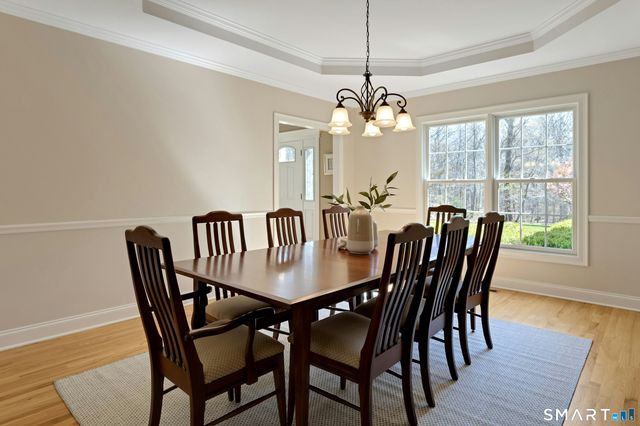 6 Hoseye Coach Road, Newtown, CT 06482