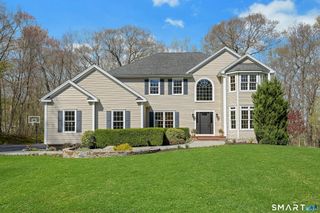 6 Hoseye Coach Road, Newtown, CT 06482
