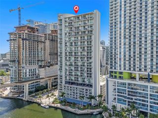 690 SW 1st Ct 2122, Miami, FL 33130