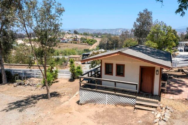 1238 Cedar Street, Ramona, CA 92065