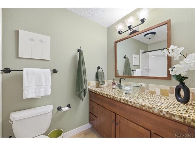 2260 E Geddes Ave H, Centennial, CO 80122