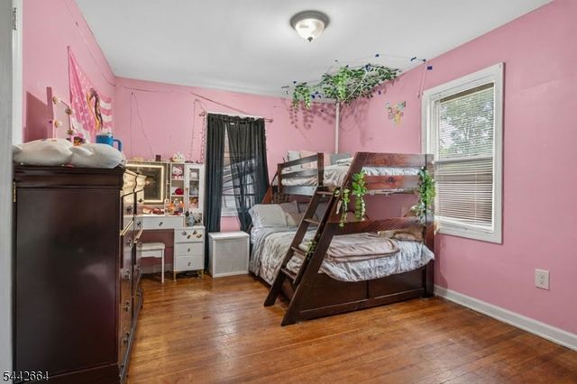 416 Pine St, Roselle Boro, NJ 07203