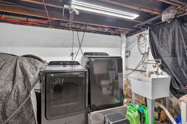 416 Pine St, Roselle Boro, NJ 07203