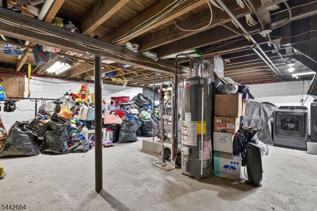 416 Pine St, Roselle Boro, NJ 07203