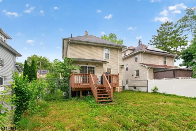 416 Pine St, Roselle Boro, NJ 07203