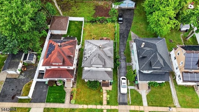 416 Pine St, Roselle Boro, NJ 07203