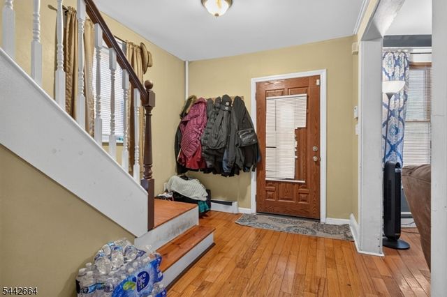 416 Pine St, Roselle Boro, NJ 07203