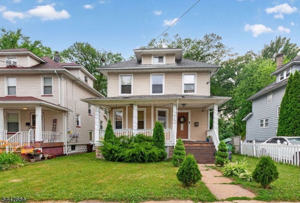 416 Pine St, Roselle Boro, NJ 07203