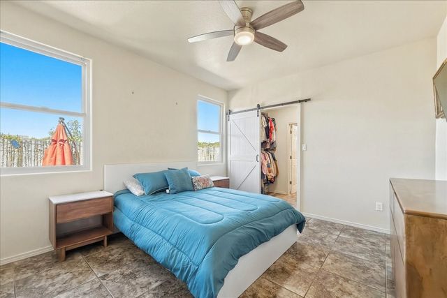 1641 Placita De Luna, Santa Fe, NM 87506