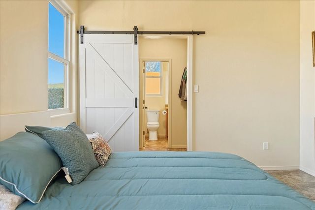 1641 Placita De Luna, Santa Fe, NM 87506