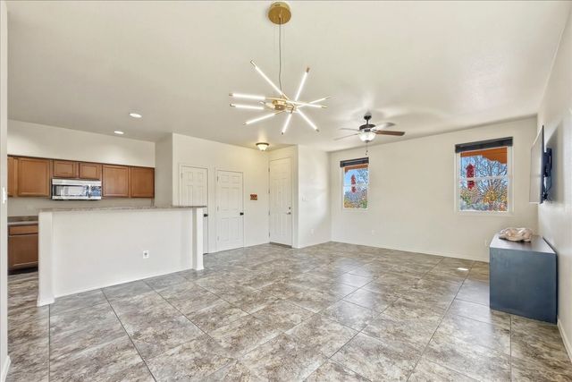 1641 Placita De Luna, Santa Fe, NM 87506