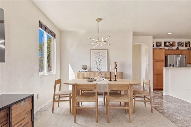 1641 Placita De Luna, Santa Fe, NM 87506