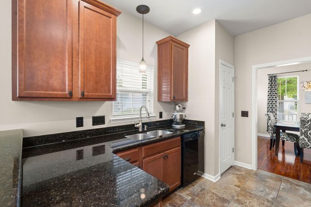 189 Avonshire Drive, Summerville, SC 29483