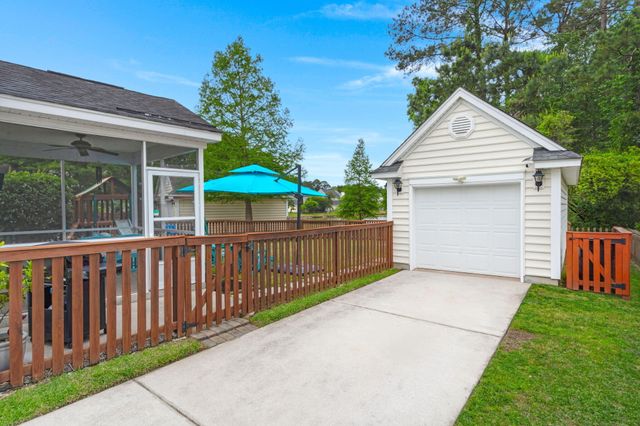 189 Avonshire Drive, Summerville, SC 29483