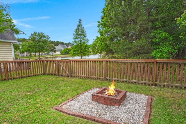 189 Avonshire Drive, Summerville, SC 29483