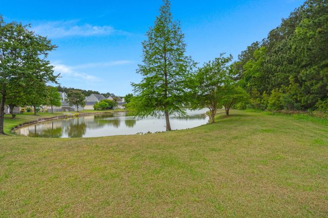 189 Avonshire Drive, Summerville, SC 29483