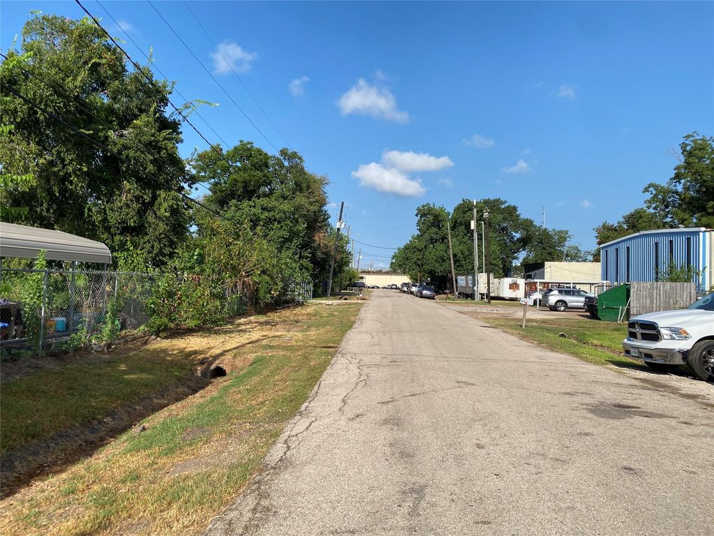 0 Antelope Drive, Houston, TX 77063