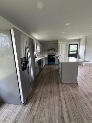 460 Grosch Rd, Manchester, TN 37355