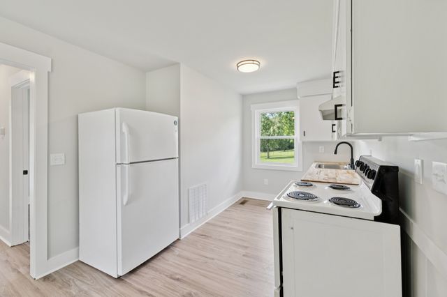 460 Grosch Rd, Manchester, TN 37355