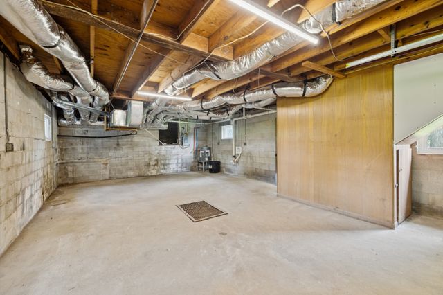 460 Grosch Rd, Manchester, TN 37355