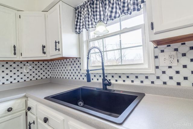 215 Hale Drive, West Union, OH 45693